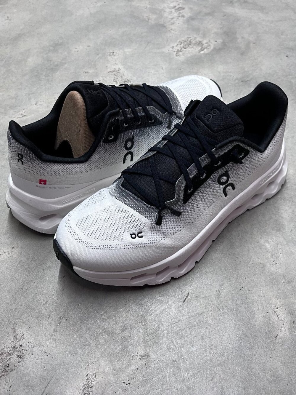On Running Cloudtilt Wmn's Black Ivory 3WE10051430 - New